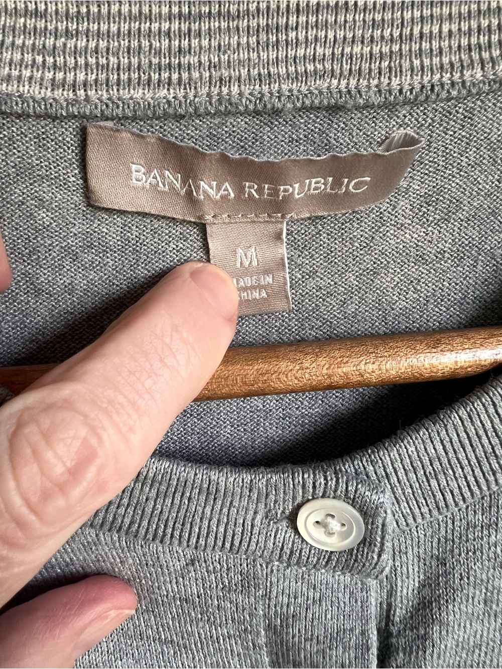 Banana Republic Silk Blend Cardigan Womens M Gray Button Front Layering Classic - Picture 3 of 9